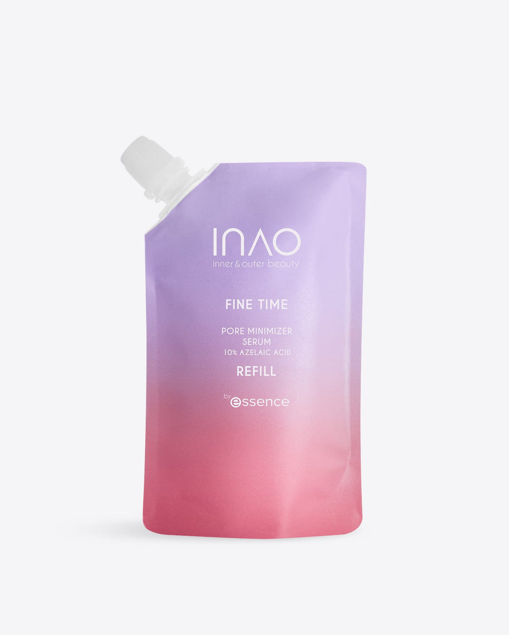 Ein pastellfarbener Ombré-Beutel mit der Aufschrift „Fine Time Pore Minimizer Serum Refill“ von INAO by essence für unreine Haut, mit einem weißen Ausgießer oben links. Die Verpackung verläuft von Lila zu Rosa.