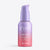 Eine Flasche des „INAO by essence Fine Time Pore Minimizer Serum“ mit 10 % Azelainsäure in einem rosa-lila Farbverlauf, mit Pumpspender und einem eleganten, modernen Design – perfekt für unreine Haut.