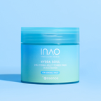 Ein Tiegel mit blaugrünem Farbverlauf und der Aufschrift "Hydra Soul 24h Hydra Jelly Toner Pads" von INAO by essence für empfindliche Haut spendet intensive Feuchtigkeit und steht vor einem hellblauen Hintergrund.