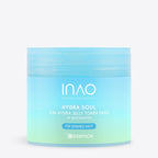 Ein blau-grün gefärbter Behälter mit der Aufschrift „Hydra Soul 24h Hydra Jelly Toner Pads“ von INAO by essence für empfindliche Haut sorgt für intensive Feuchtigkeitsversorgung. Das Produkt ist vor einem schlichten weißen Hintergrund abgebildet.
