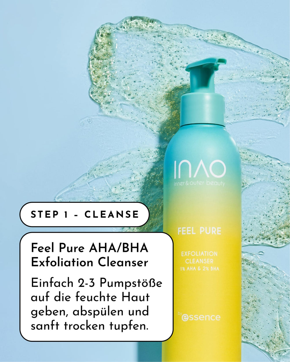 Ein INAO by essence Anti-Unreinheiten Sparset steht aufrecht auf blauem Hintergrund, daneben ist ein Reinigungsgel verteilt. Ein weißer Textkasten zeigt eine deutsche Anleitung, die den Nutzen für Unreinheiten hervorhebt.
